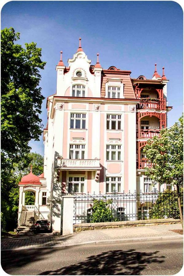 Apartman Vila Bayer Карловы Вары Экстерьер фото